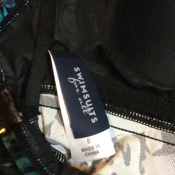 Swimsuits For All NWT V-Neck Flyaway Tankini Top, size 8 - Picture 6 of 7